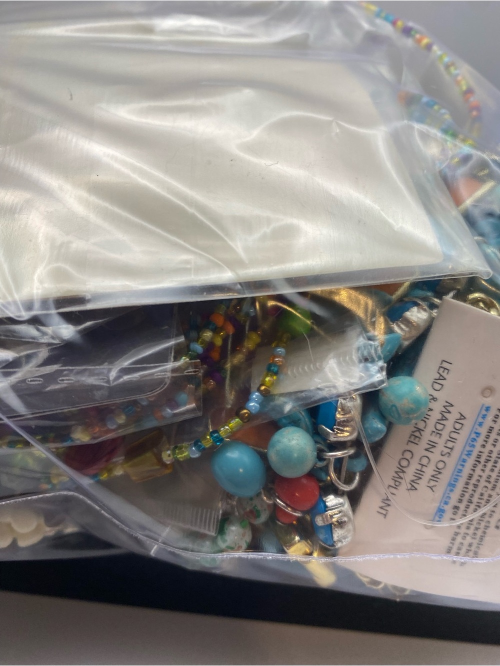 Over 4 lbs Mixed Fashion Jewelry Bag - Picture 6 of 9